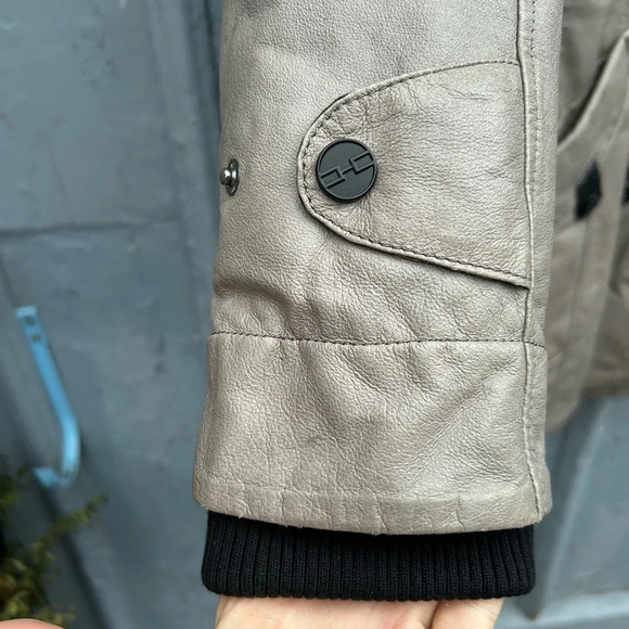 Danier Leather Winter Parka, size XXS - Picture 10 of 14